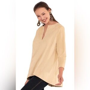 NWT Gretchen Scott Ultra Suede Swing Top in Winter White